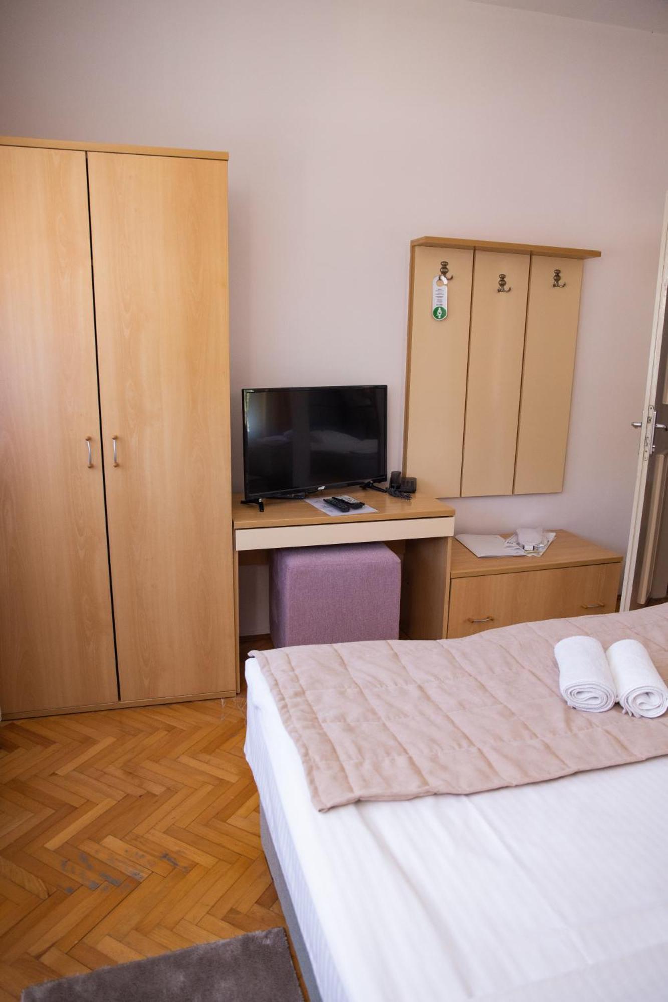 Motel New Sanatron Bosanski Novi Bagian luar foto