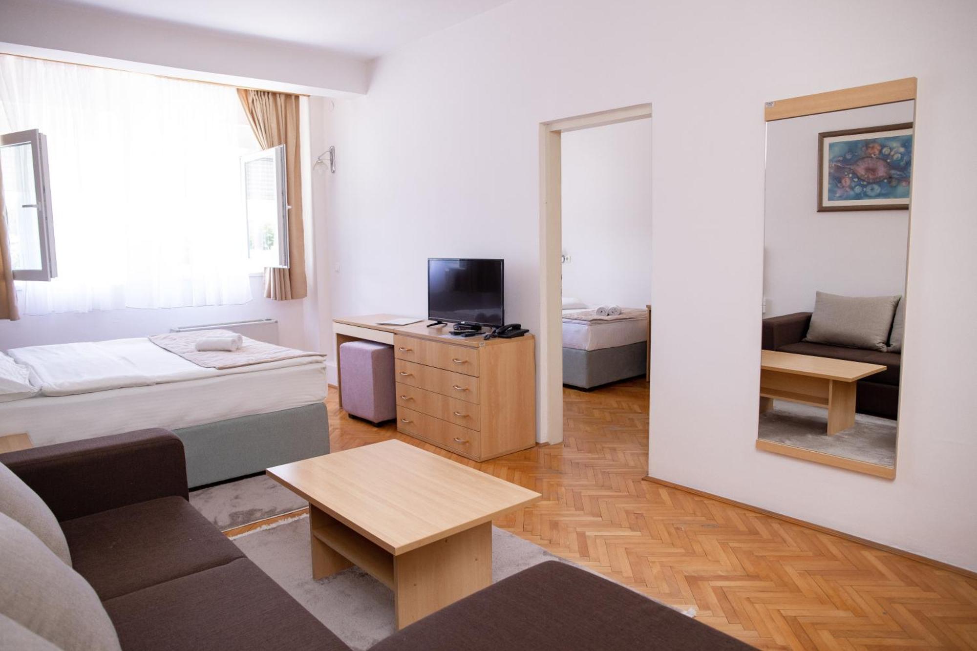 Motel New Sanatron Bosanski Novi Bagian luar foto