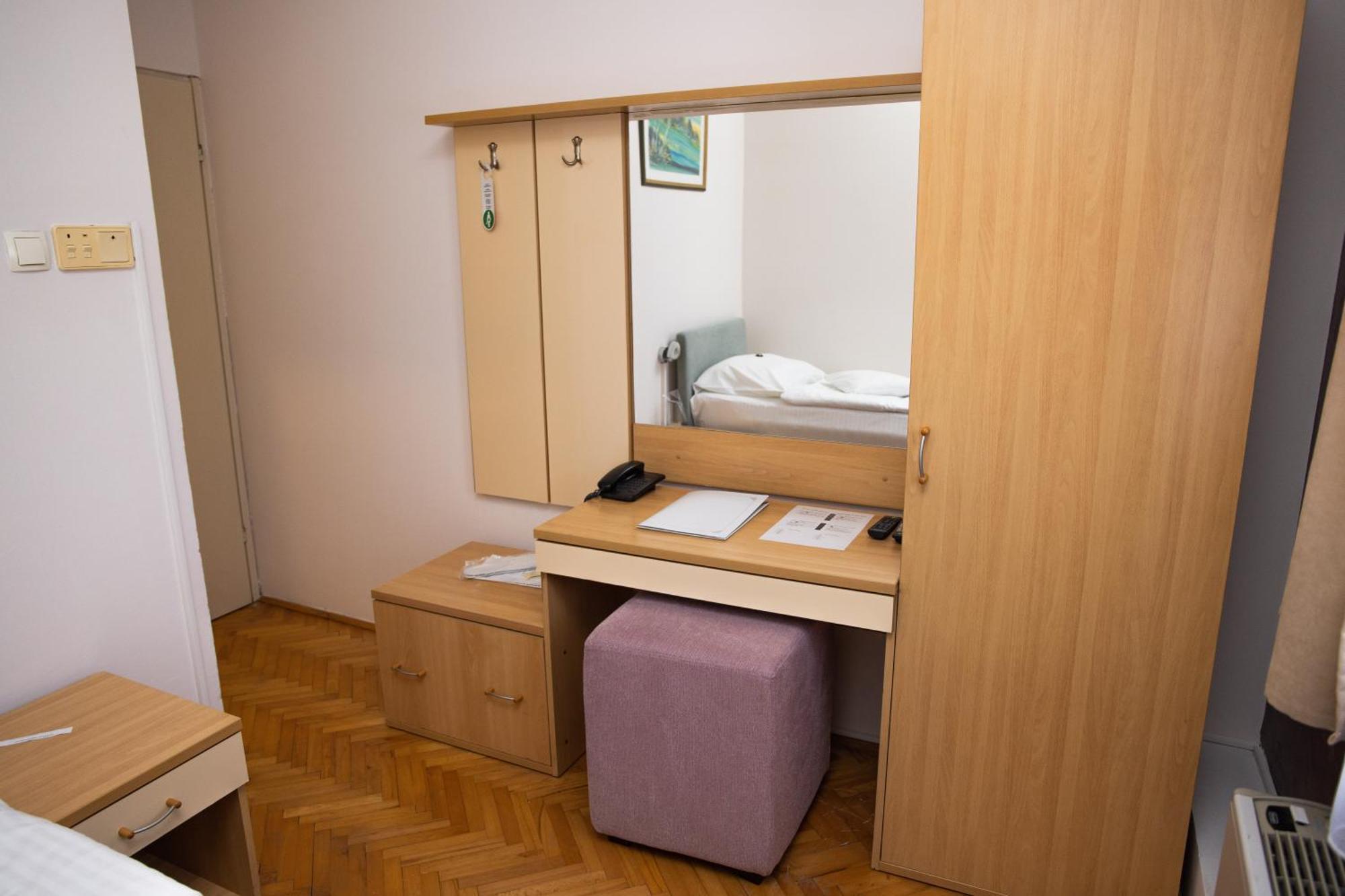 Motel New Sanatron Bosanski Novi Bagian luar foto